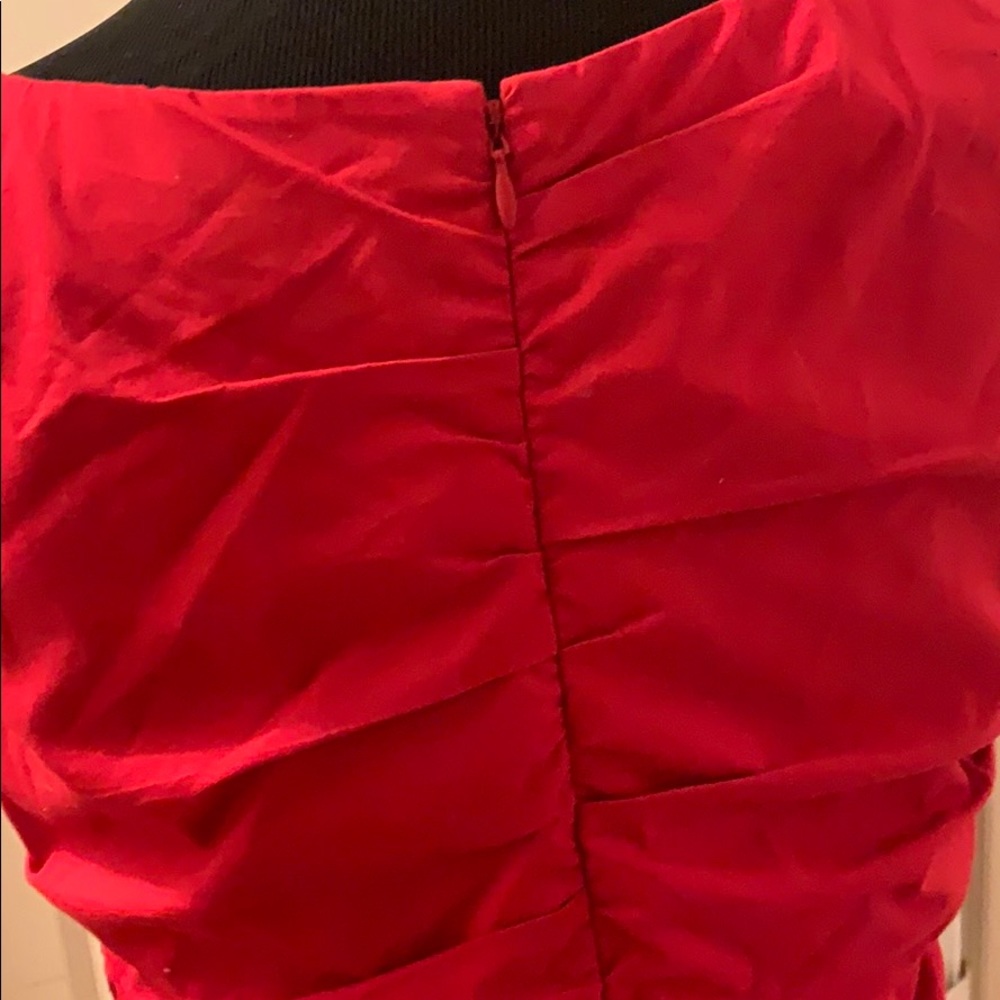 Red dress - Picture 6 of 8